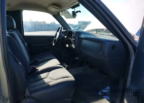 2004 Chevrolet Silverado 1500 Work Truck z USA, uszkodzony, nr VIN 1GCEC14V24Z245067